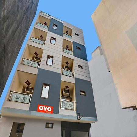 Hotel O Hotel Blue Orchid นิวเดลี ภายนอก รูปภาพ