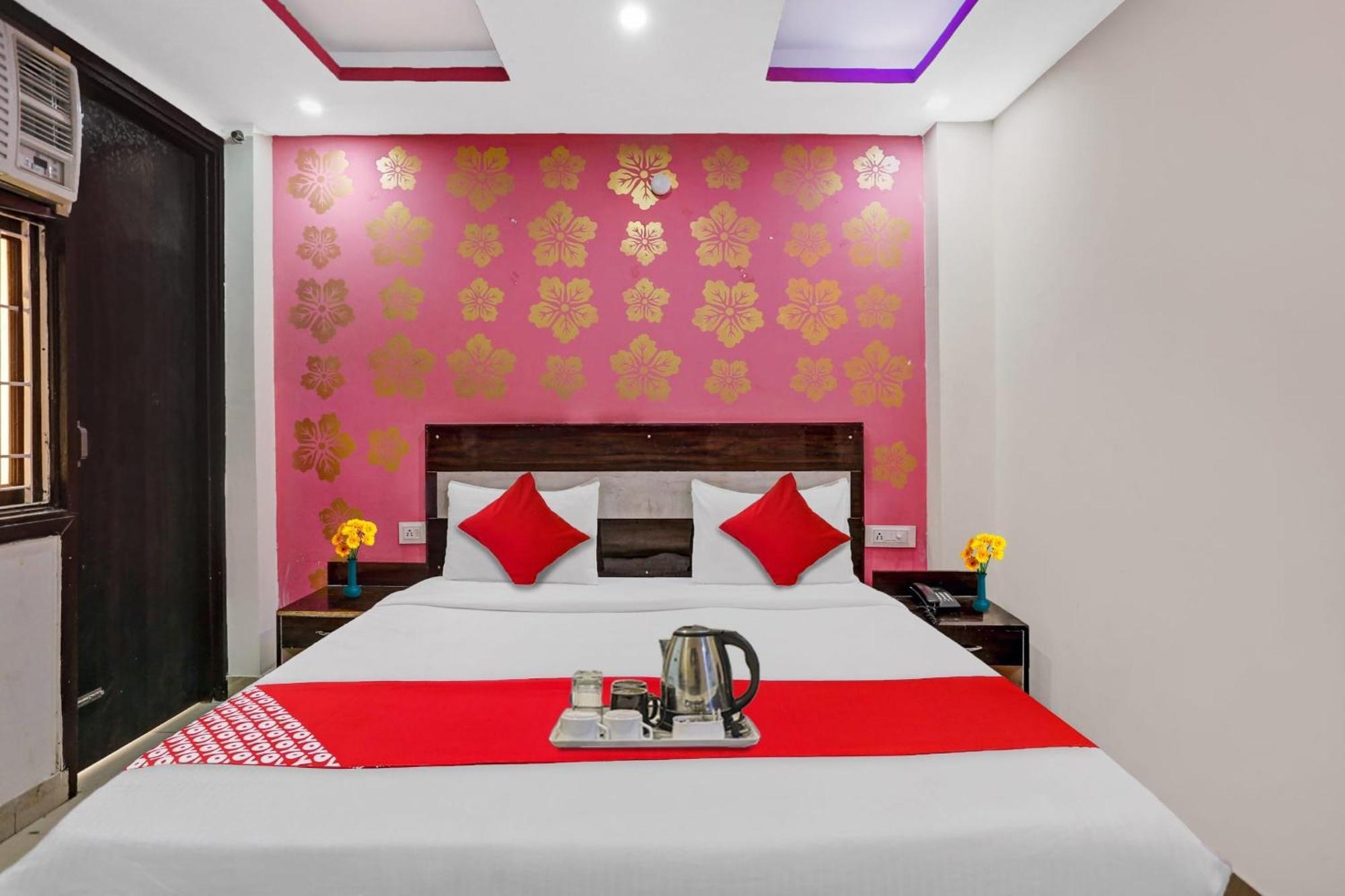 Hotel O Hotel Blue Orchid นิวเดลี ภายนอก รูปภาพ