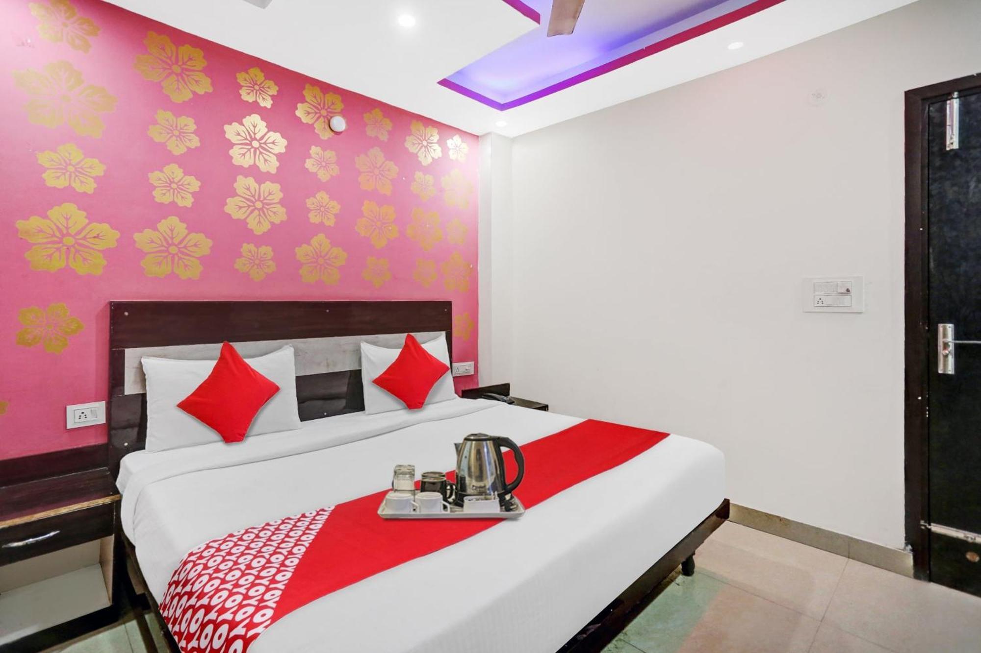 Hotel O Hotel Blue Orchid นิวเดลี ภายนอก รูปภาพ