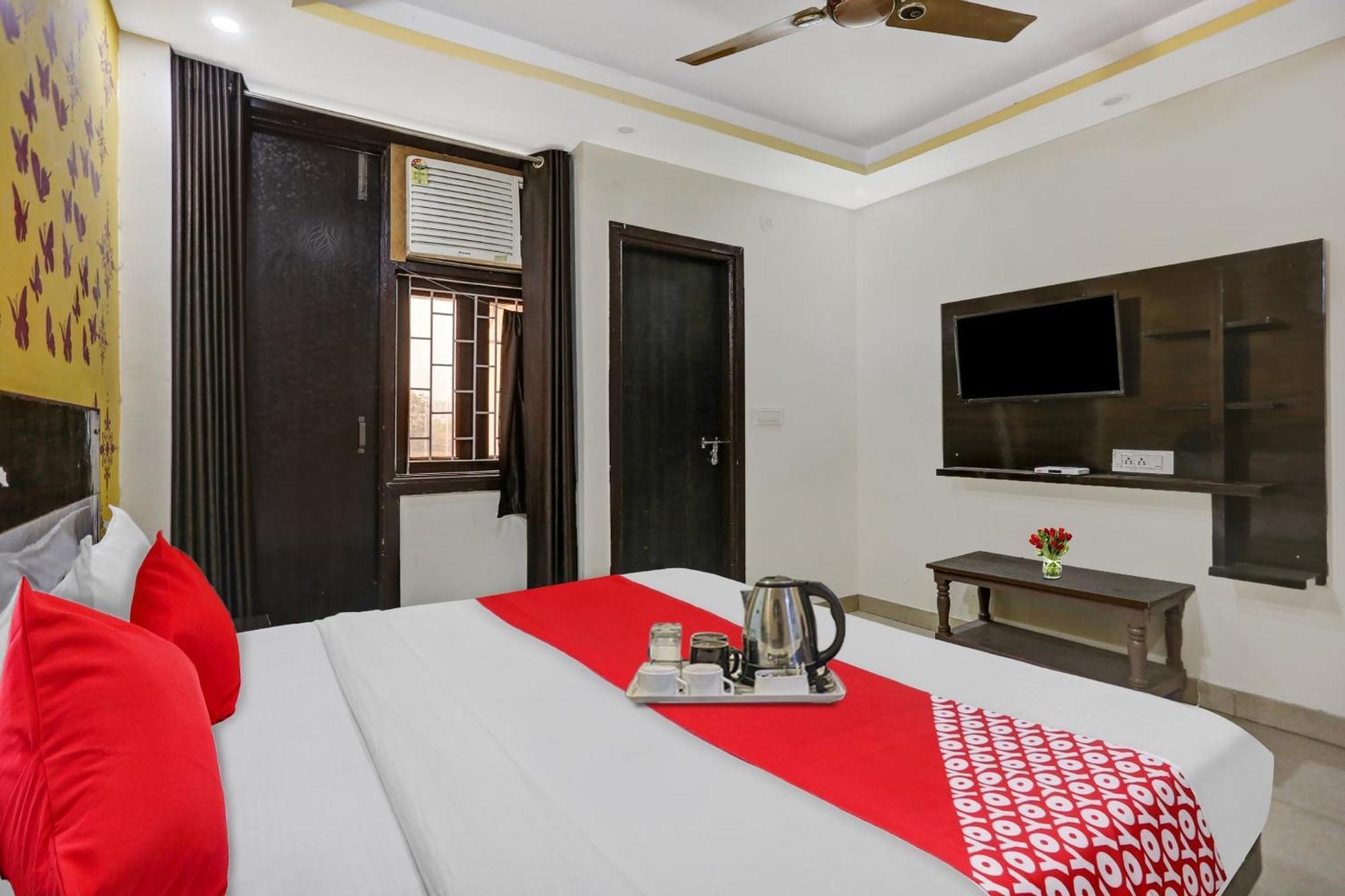 Hotel O Hotel Blue Orchid นิวเดลี ภายนอก รูปภาพ