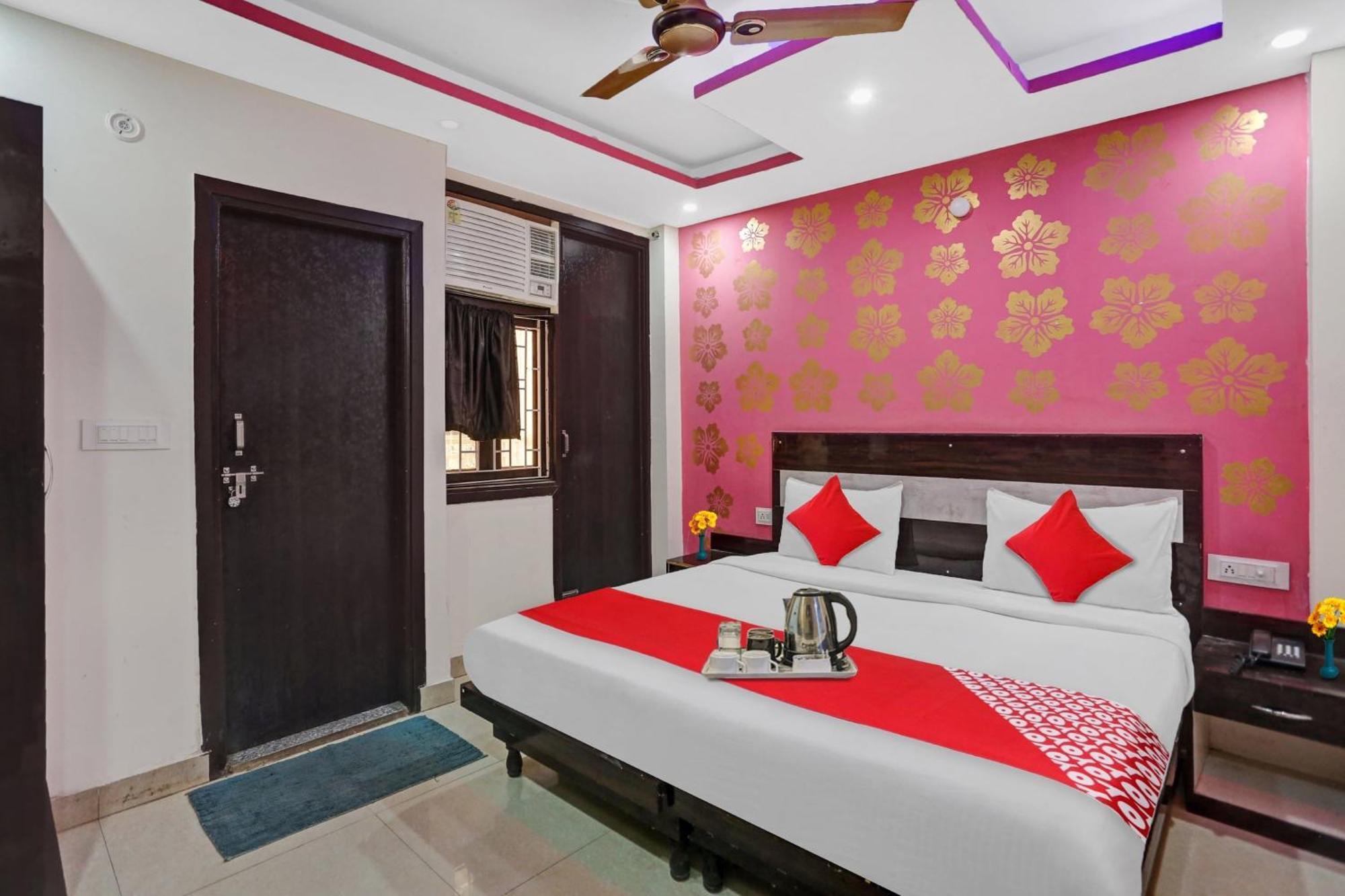 Hotel O Hotel Blue Orchid นิวเดลี ภายนอก รูปภาพ