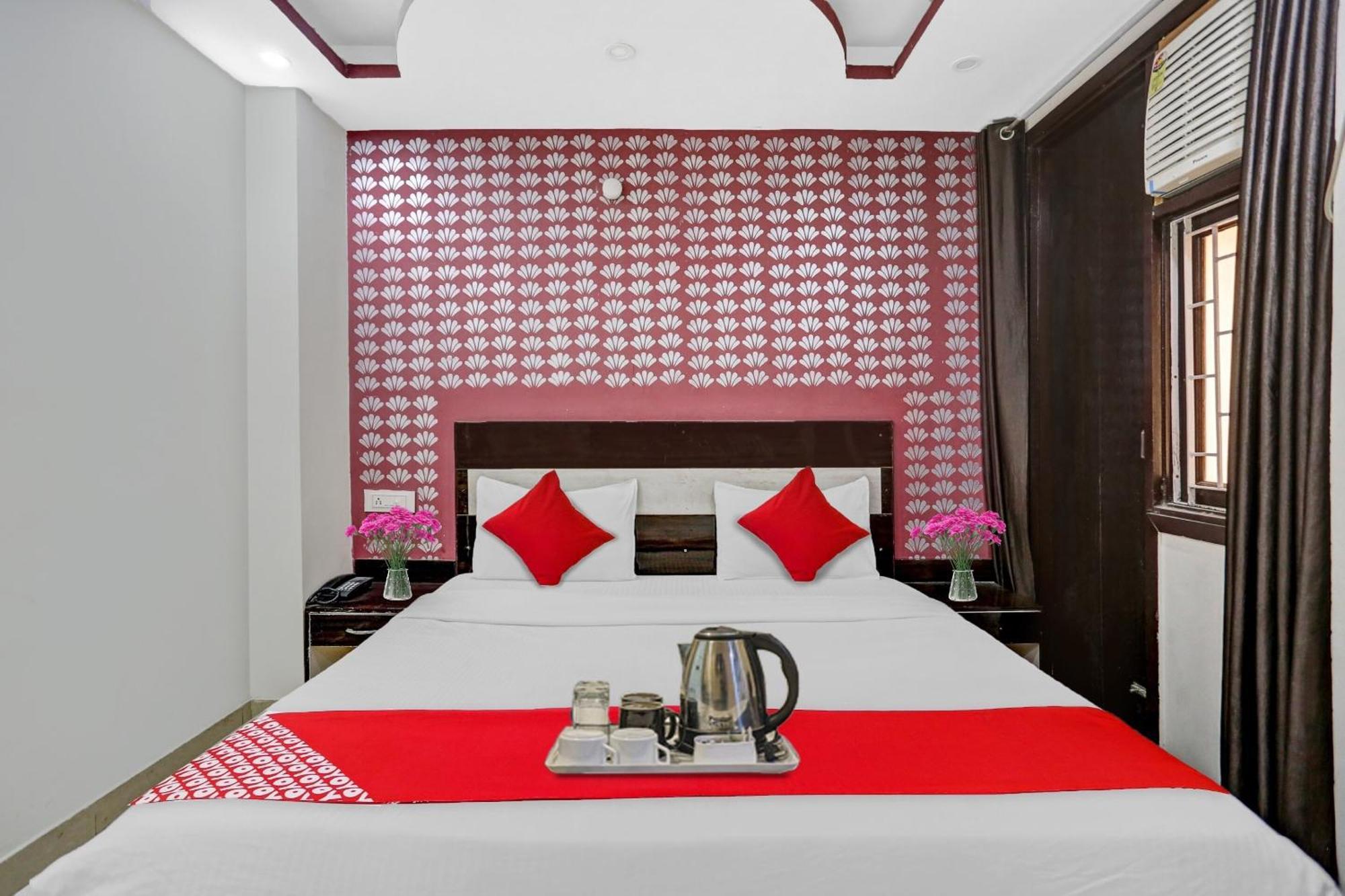 Hotel O Hotel Blue Orchid นิวเดลี ภายนอก รูปภาพ